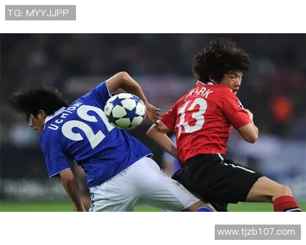 扁平足球星足球设计理念与创新趋势分析及未来发展展望